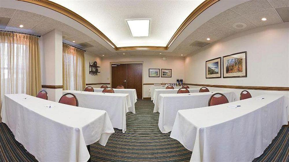Holiday Inn Express Hotel & Suites Conover - Hickory Area By Ihg Экстерьер фото